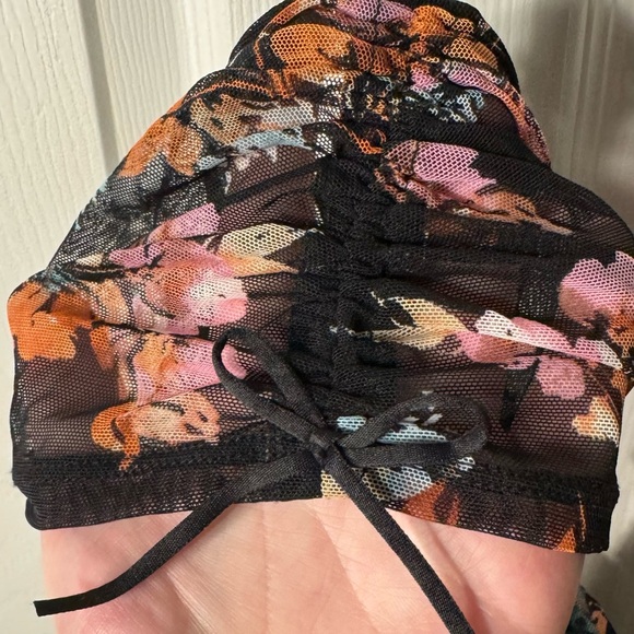 NWT Torrid Floral Bralette - Picture 3 of 4